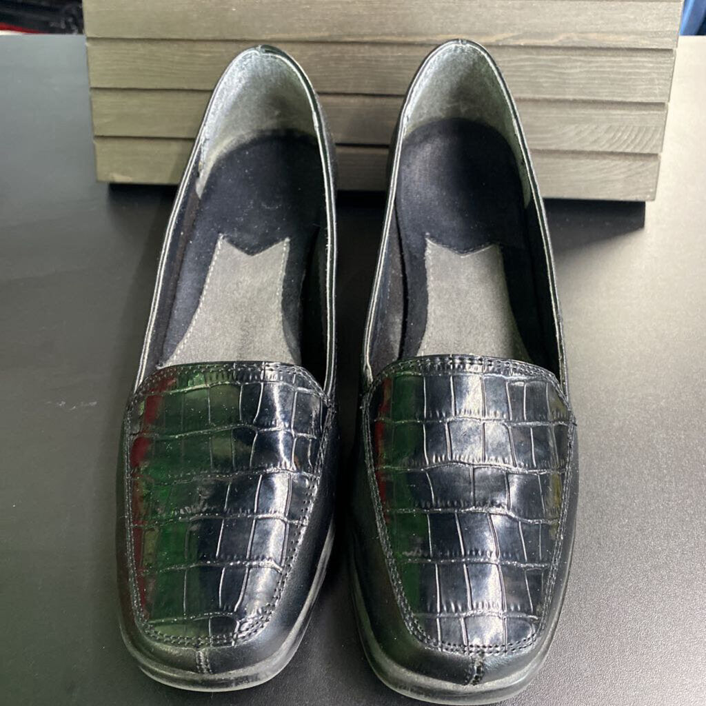 WEDGE DRESS SHOE
