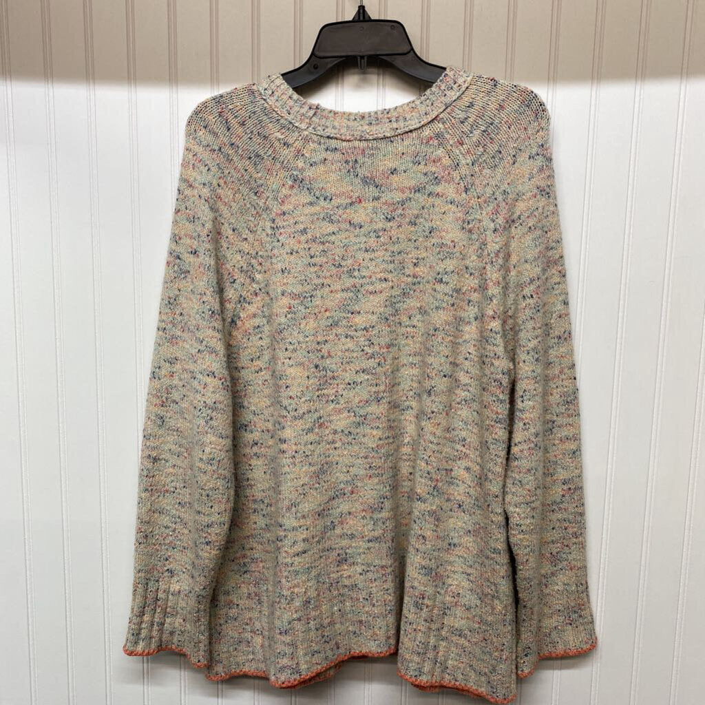 CREW NECK SWEATER