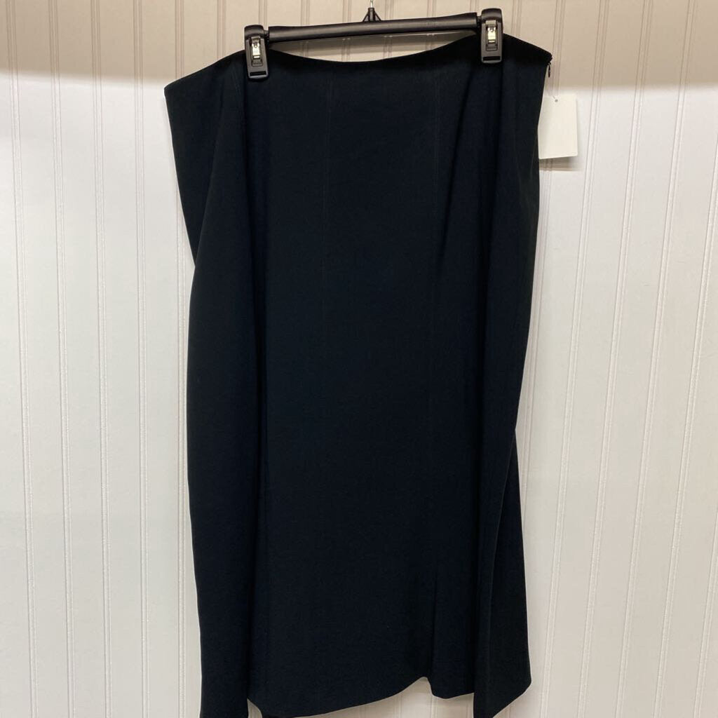 FLOWY LONG SKIRT