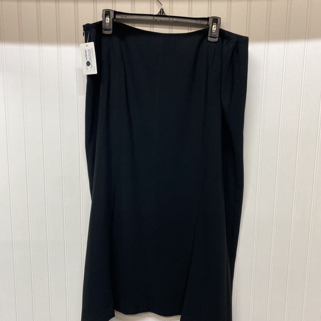 FLOWY LONG SKIRT