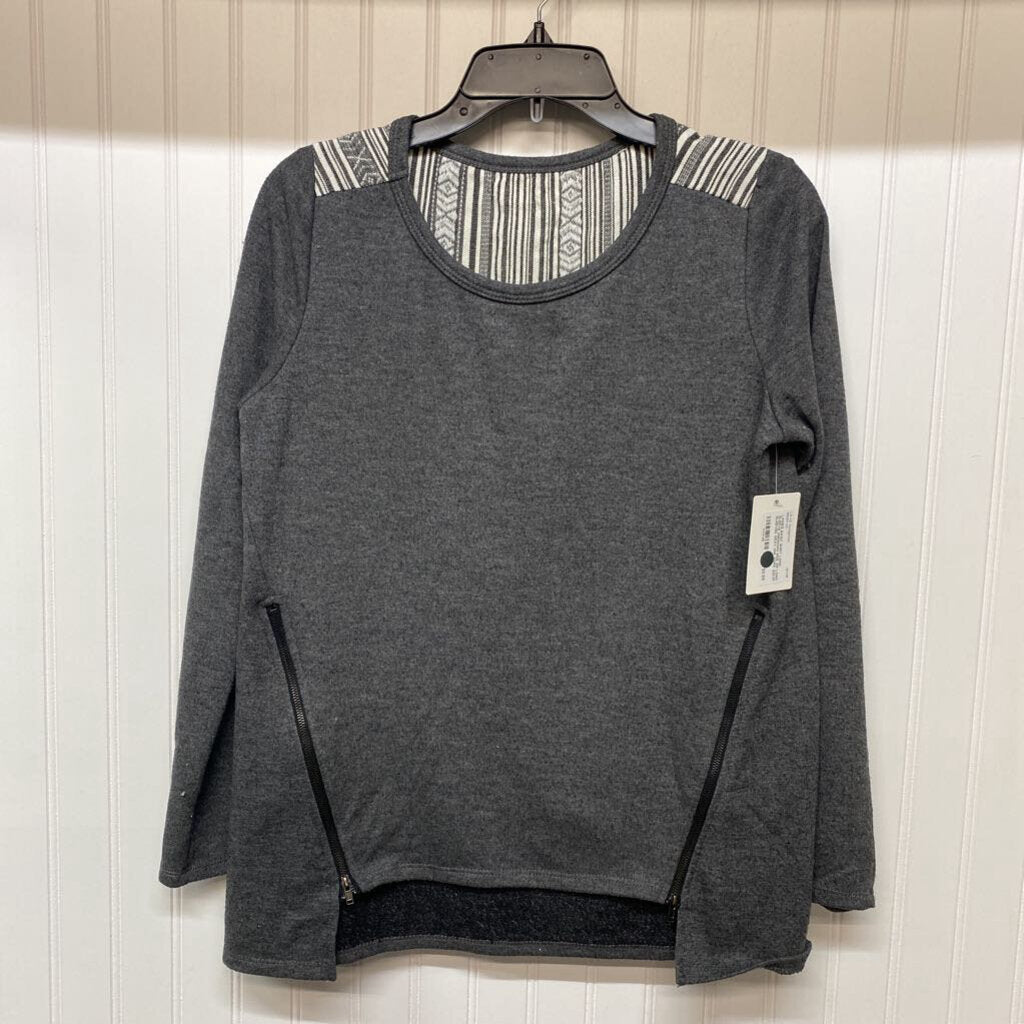 SIDE ZIP LONG SLEEVED