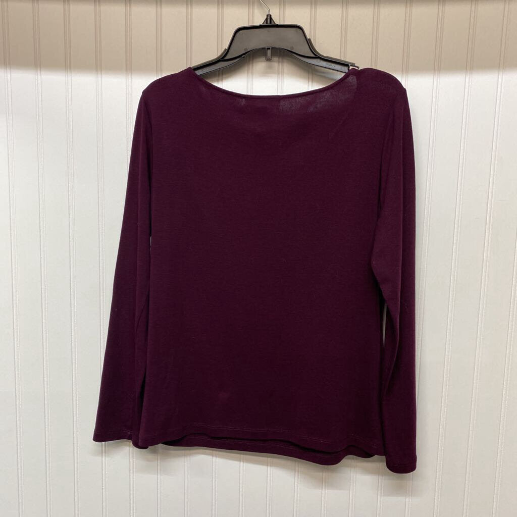 WIDE NECKED LONG SLEEVED