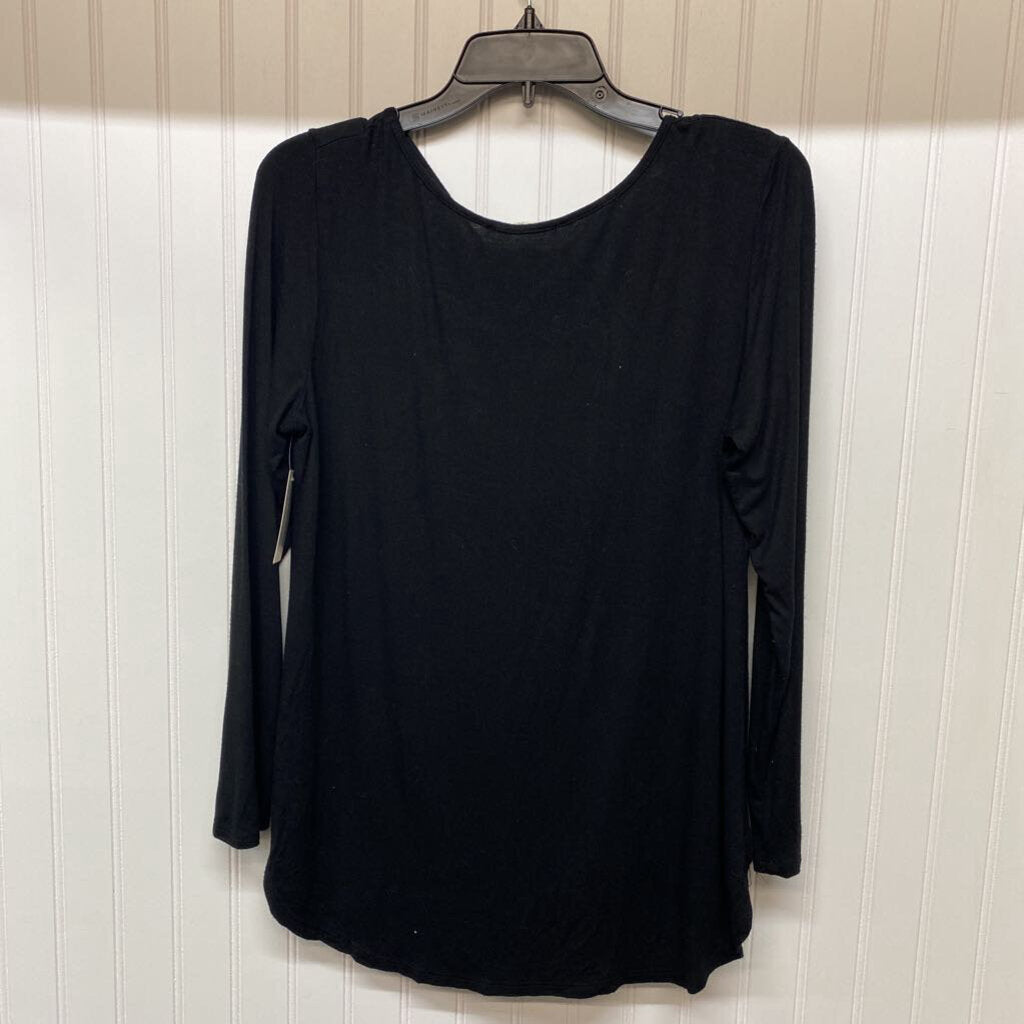 CRISS CROSS NECKLINE