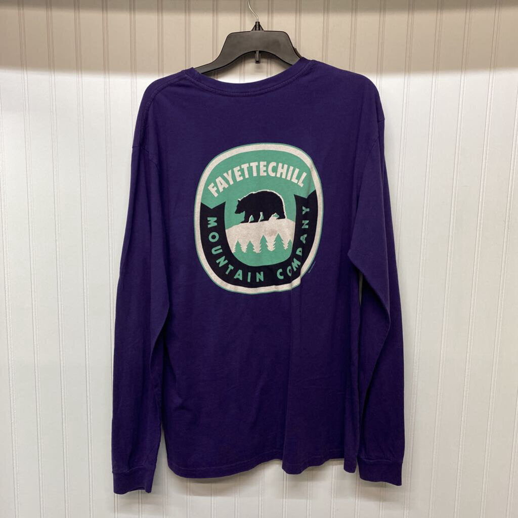 LONG SLEEVE GRAPHIC TEE