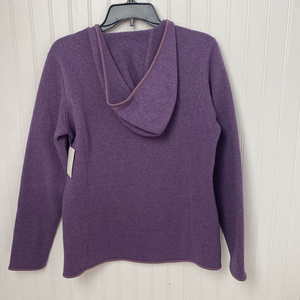 HOODED LONG SLEEVED PULLOVER