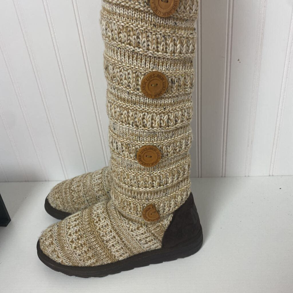KNEE HIGH KNIT BOOTS
