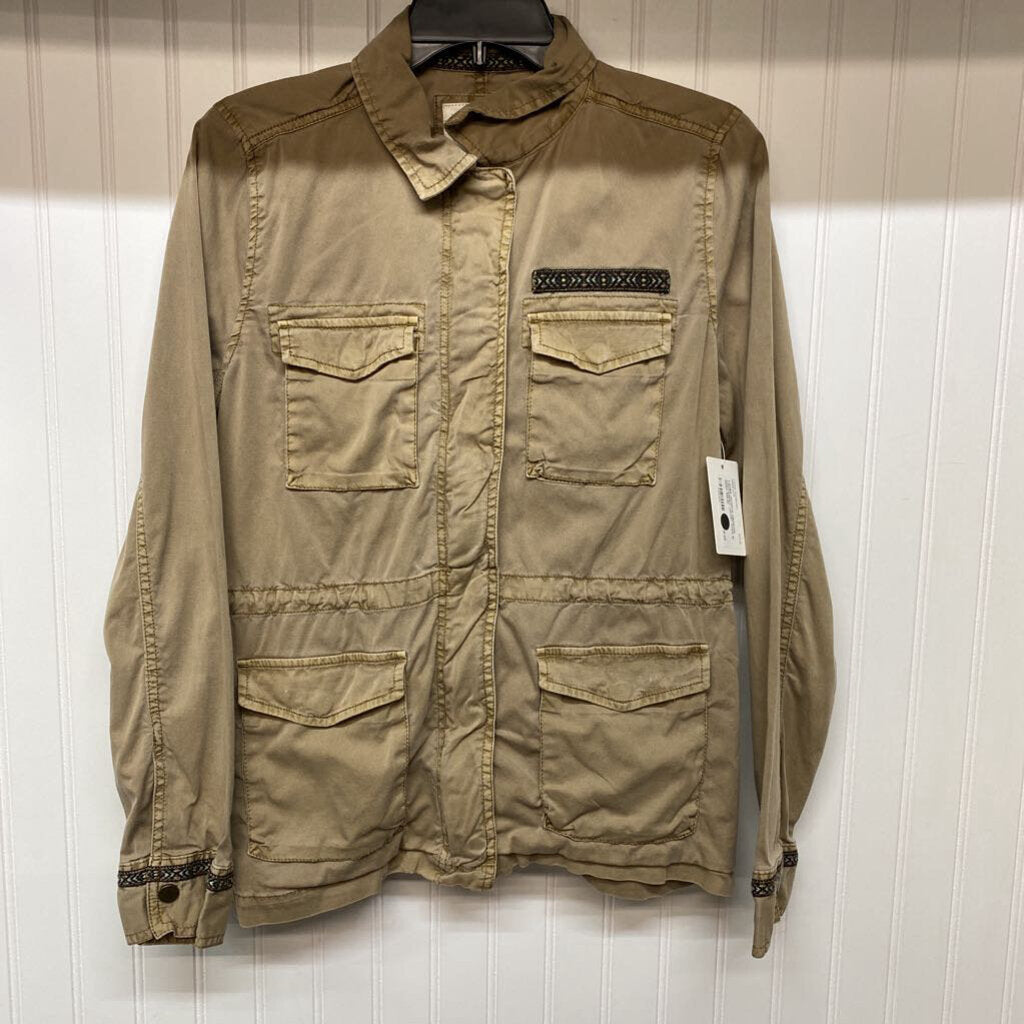 LIGHTWEIGHT JACKET