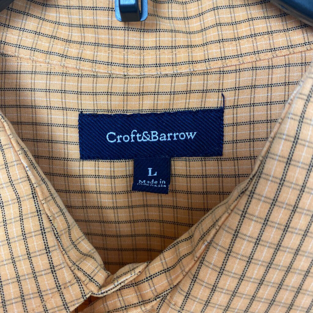 SHORT SLEEVED BUTTON DOWN