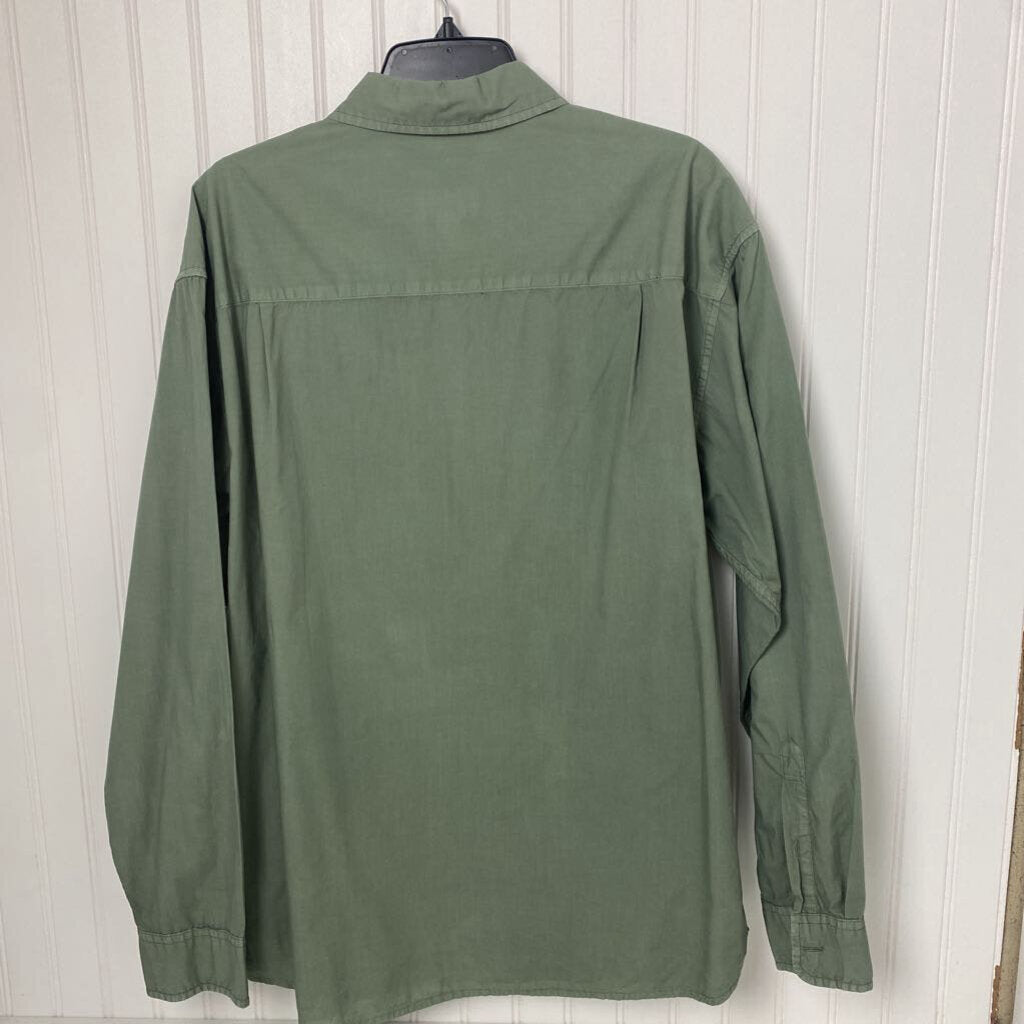 LONG SLEEVED BUTTON DOWN