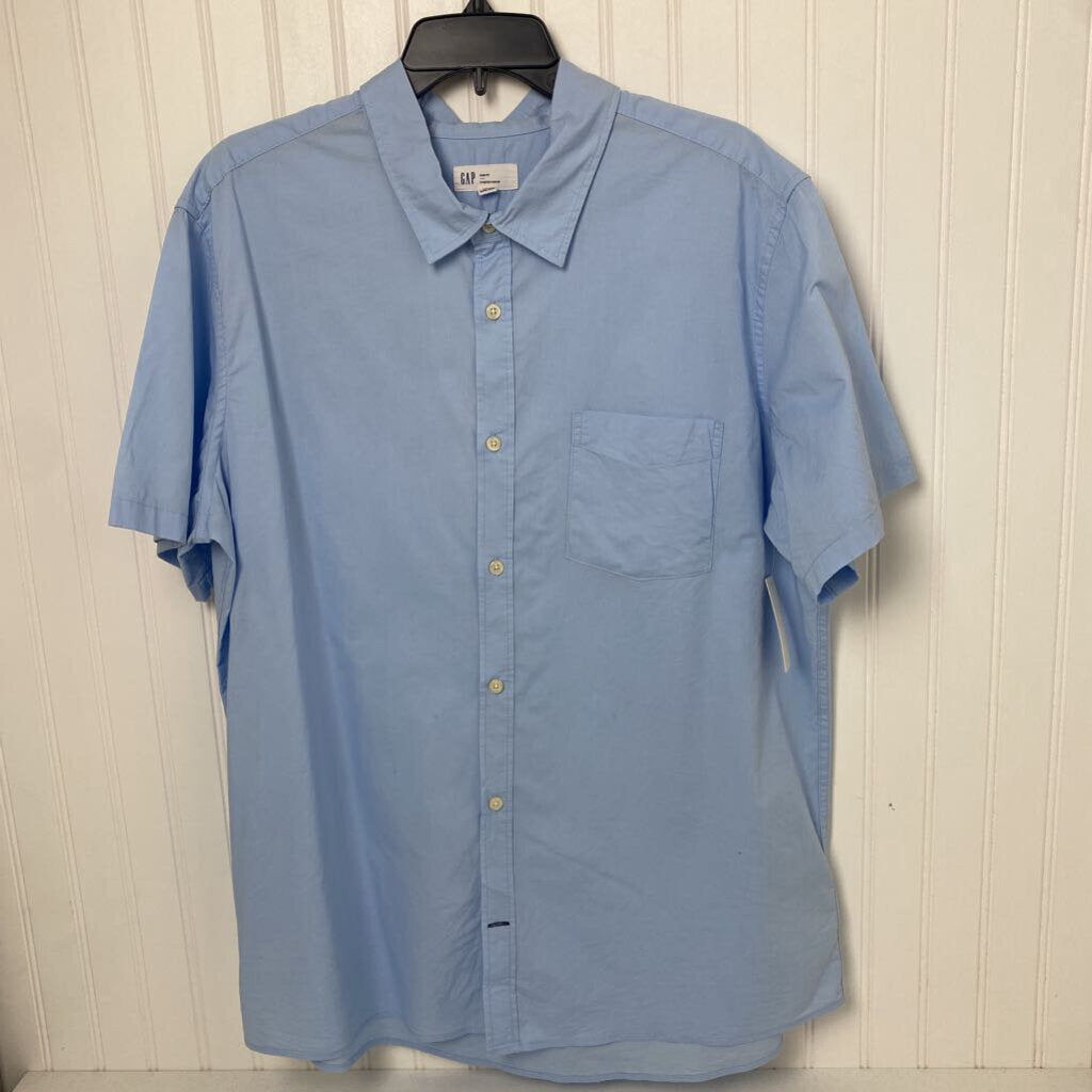 SHORT SLEEVED DRESS SHIRT