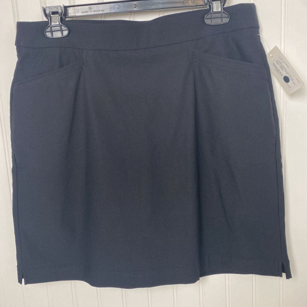 FLAT FRONT SKORT