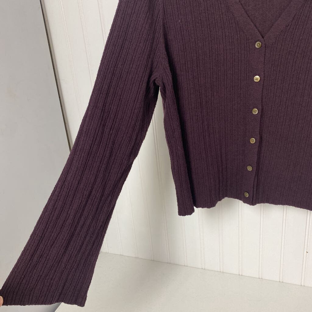 BUTTON CARDIGAN