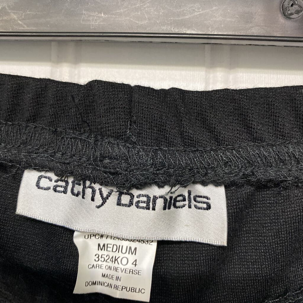 *BASIC BLACK LEGGINGS