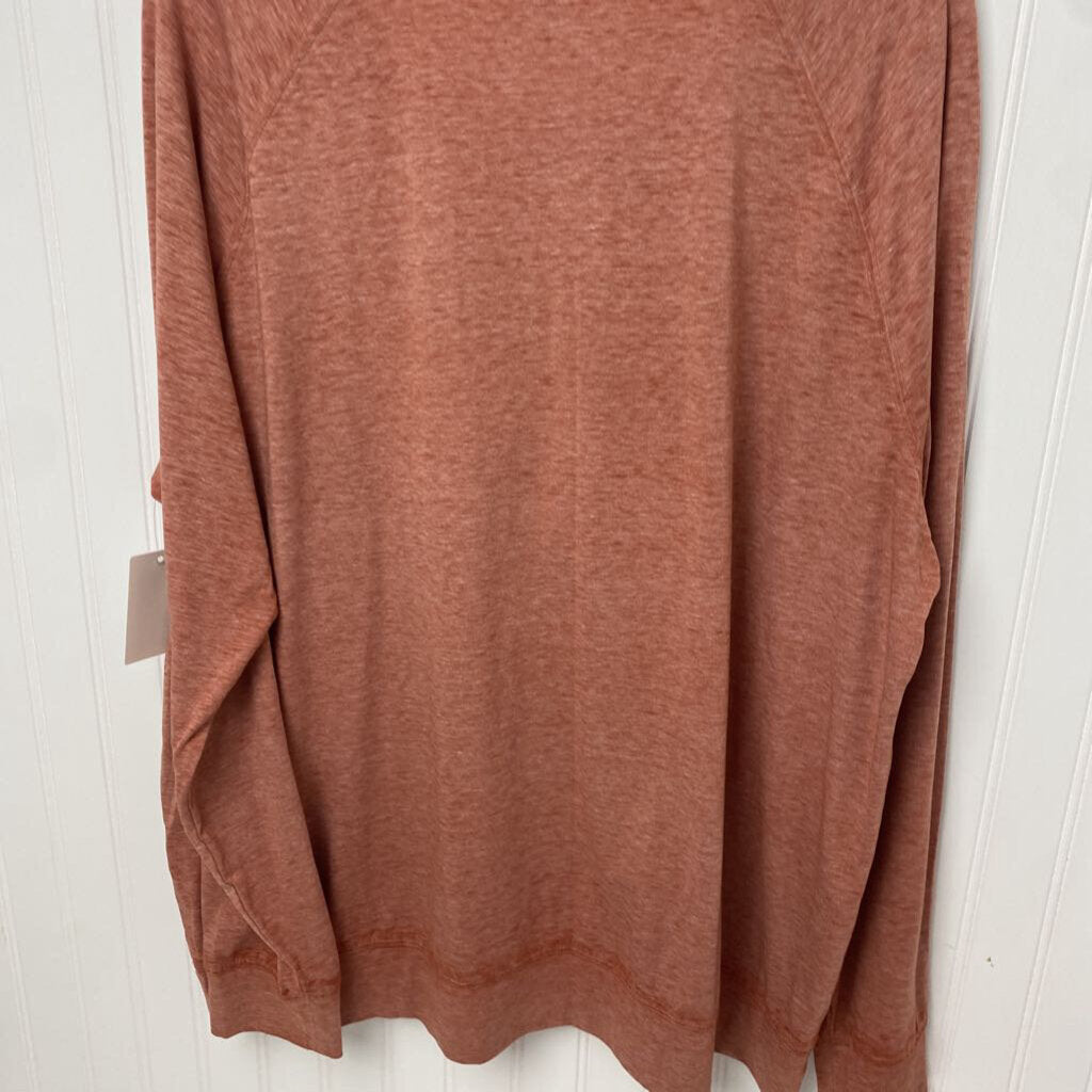 FALL GRAPHIC PULLOVER