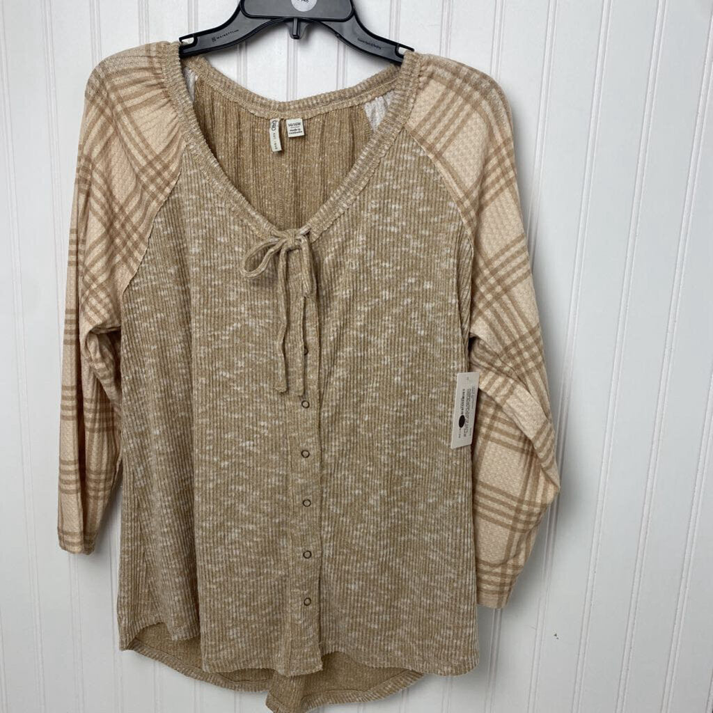 LONG SLEEVE SNAP UP KNIT TOP
