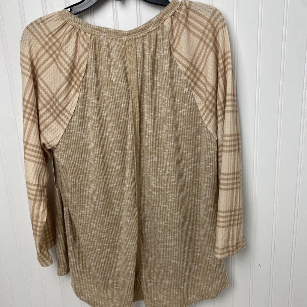 LONG SLEEVE SNAP UP KNIT TOP