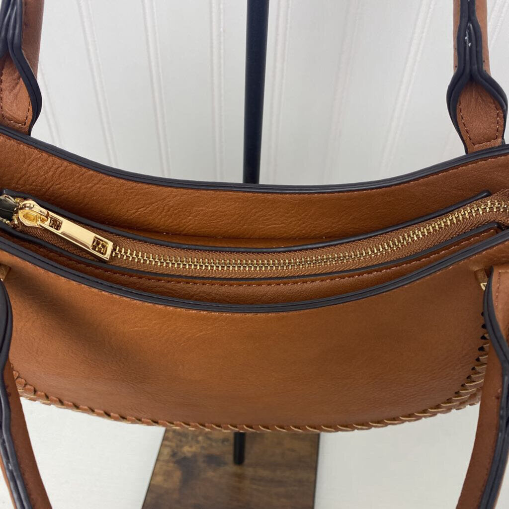 *WHIPSTITCH LEATHER ROUND SATCHEL