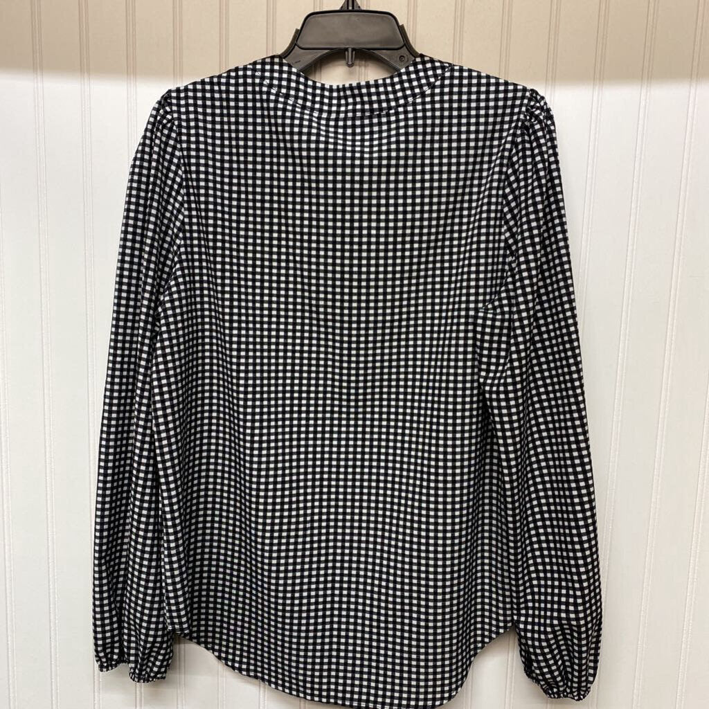 V NECK LONG SLEEVED