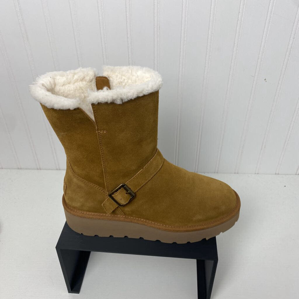 FAUX FUR LINED SUEDE BOOTS
