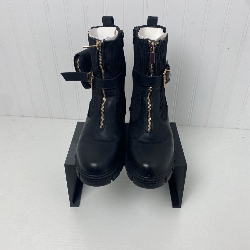 LADIES TENNIS SHOES