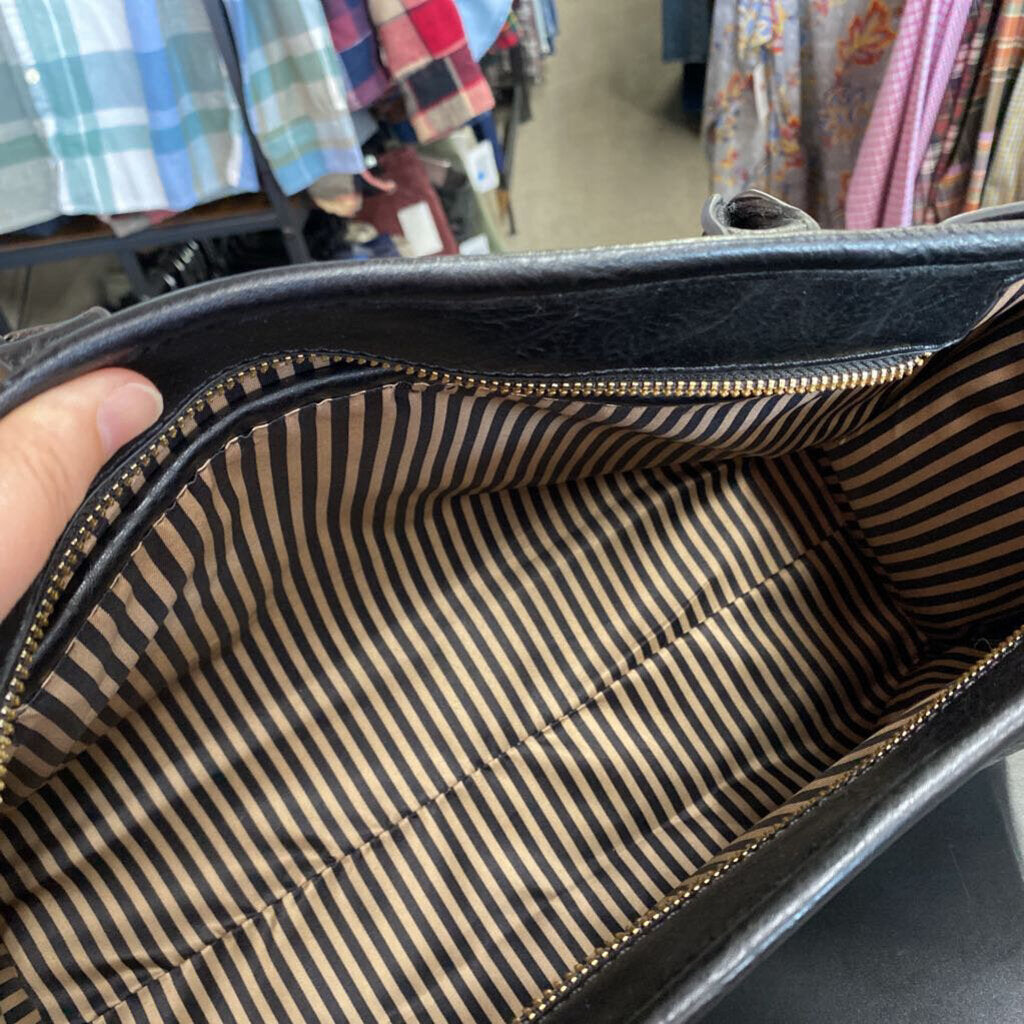 FAUX LEATHER PURSE