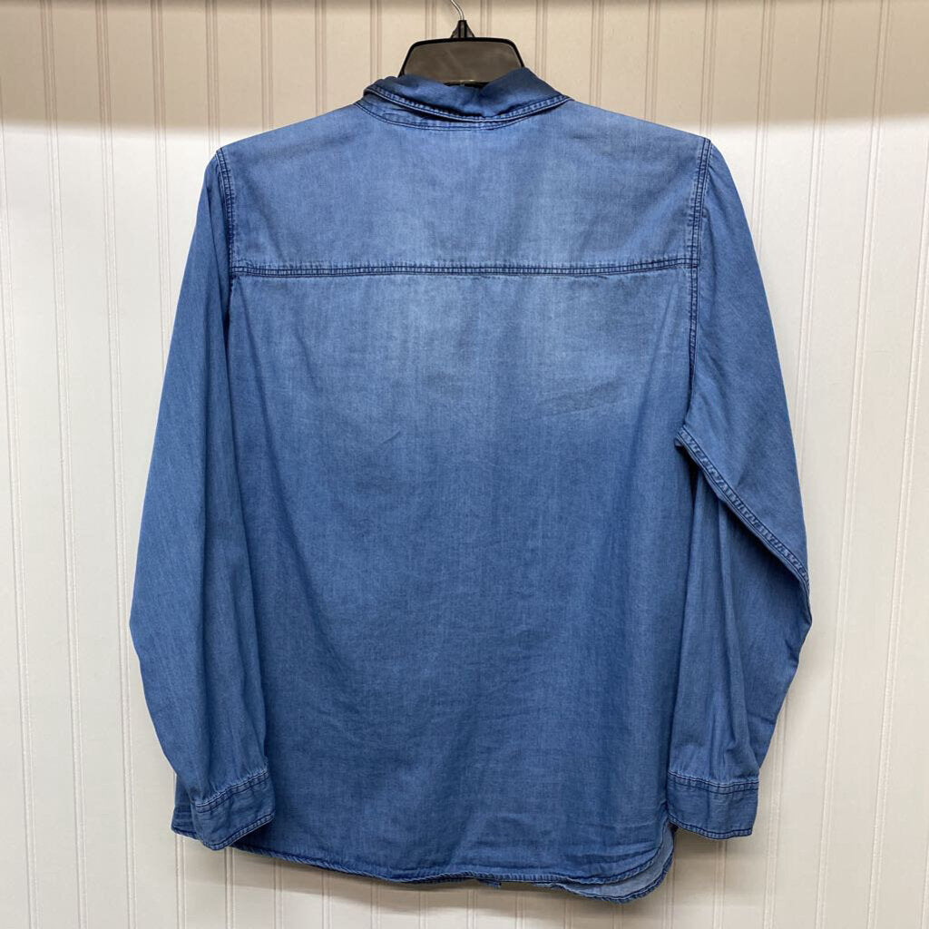 LONG SLEEVE BUTTON UP DENIM SHIRT