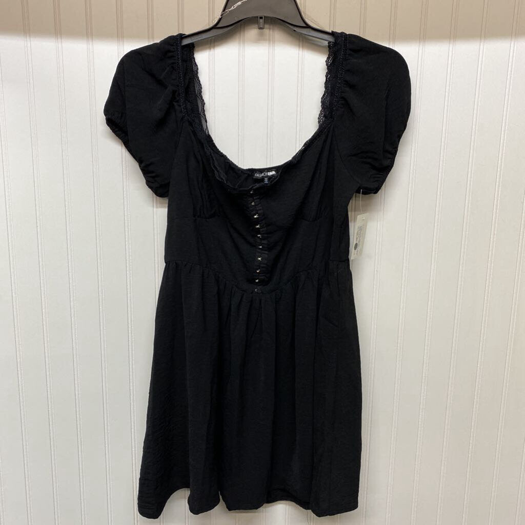 SHORT SLEEVE SHORT DRESS