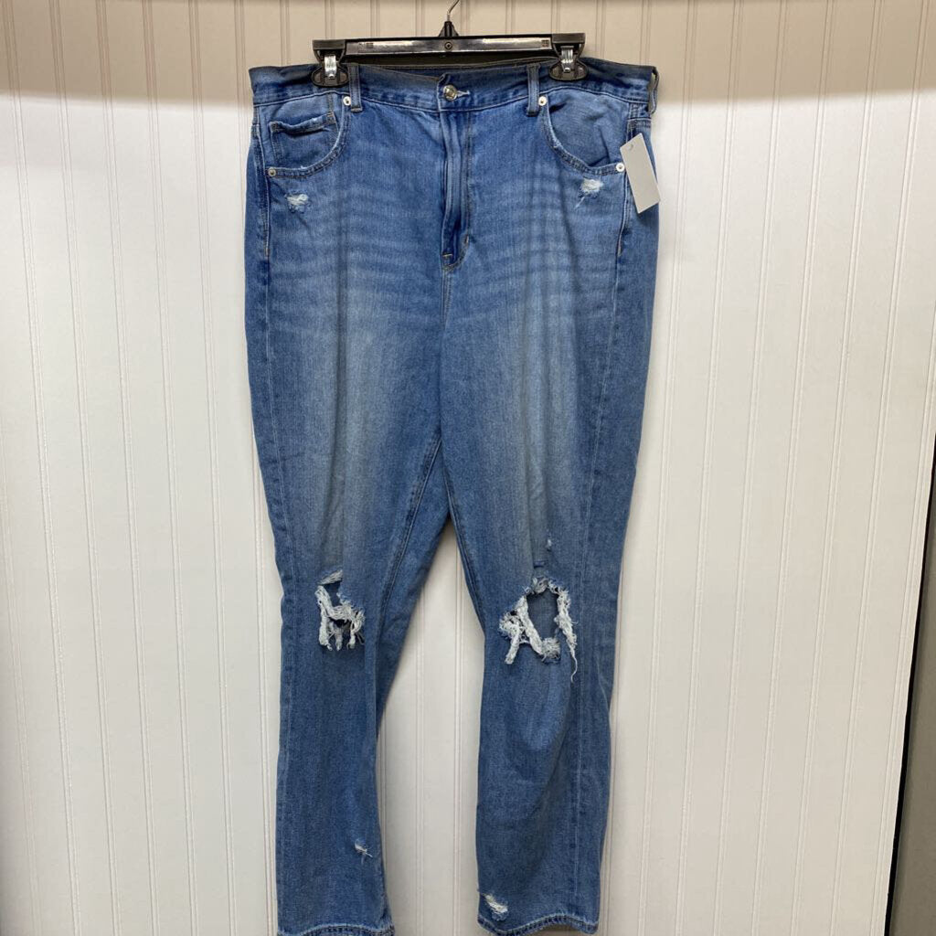 LADIES DISTRESSED JEANS