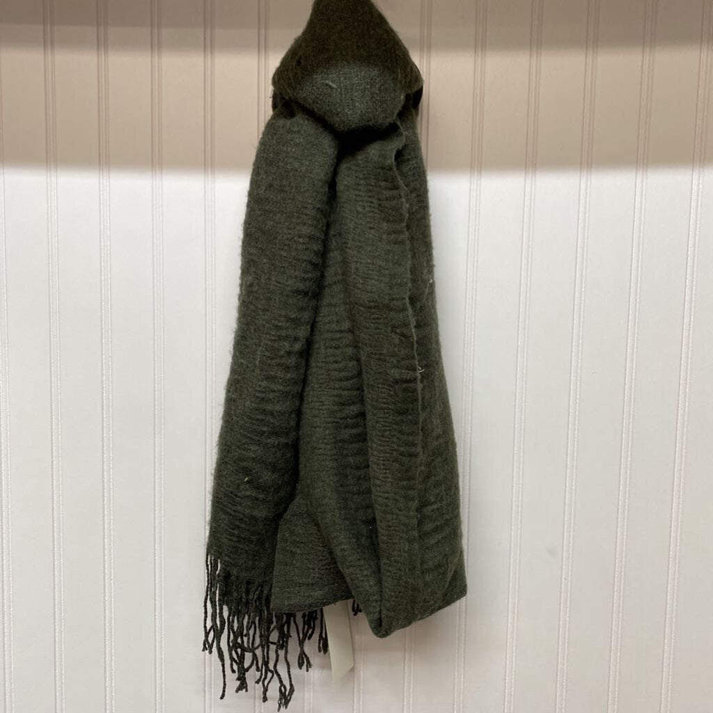 WOOL SCARF