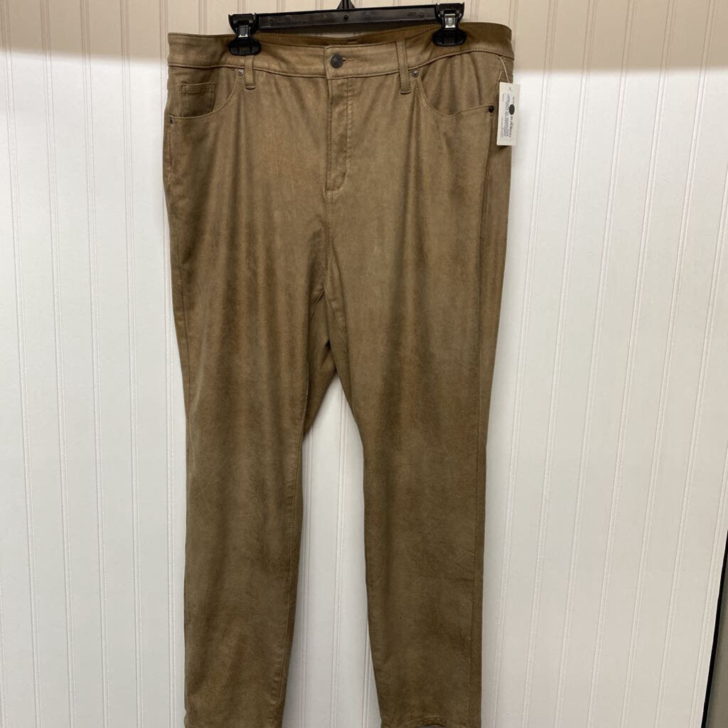 SUEDE TAN WOMENS PLU PLEATHERPANT
