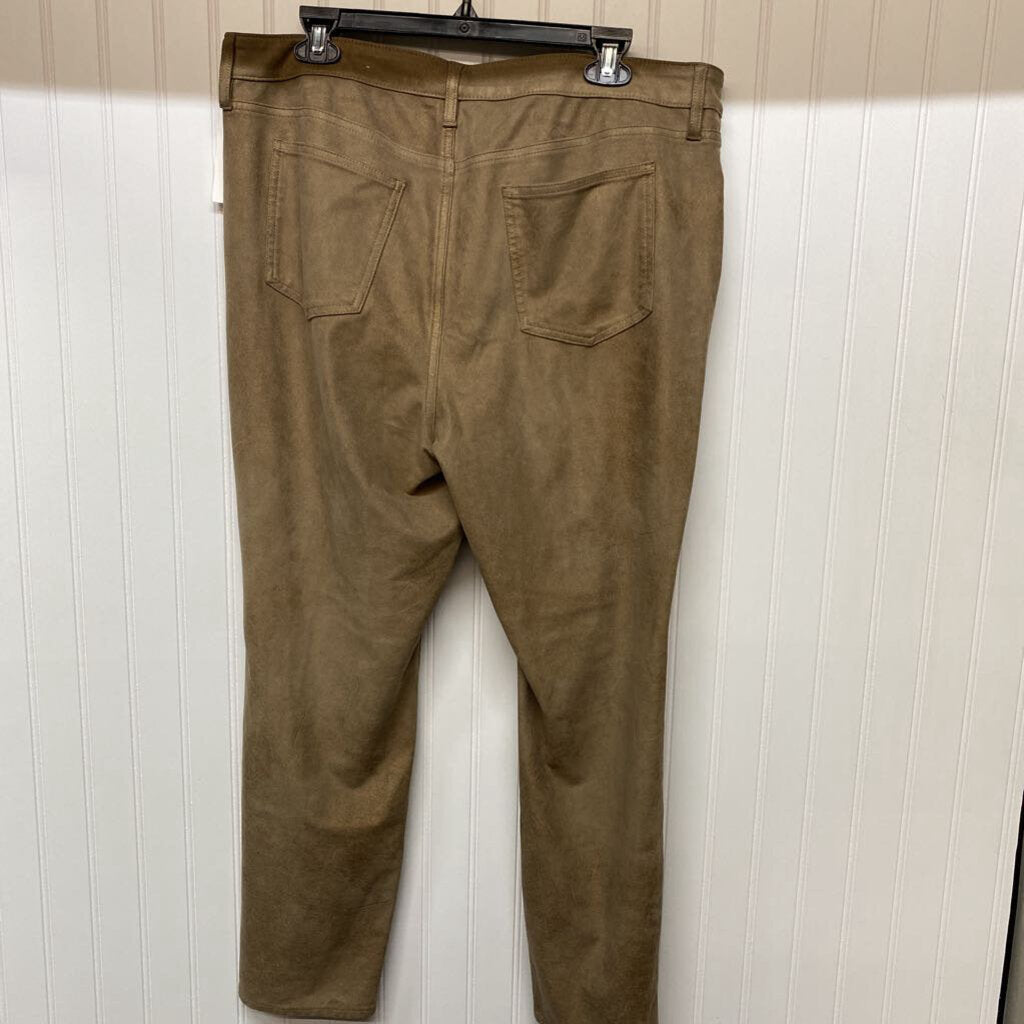 SUEDE TAN WOMENS PLU PLEATHERPANT