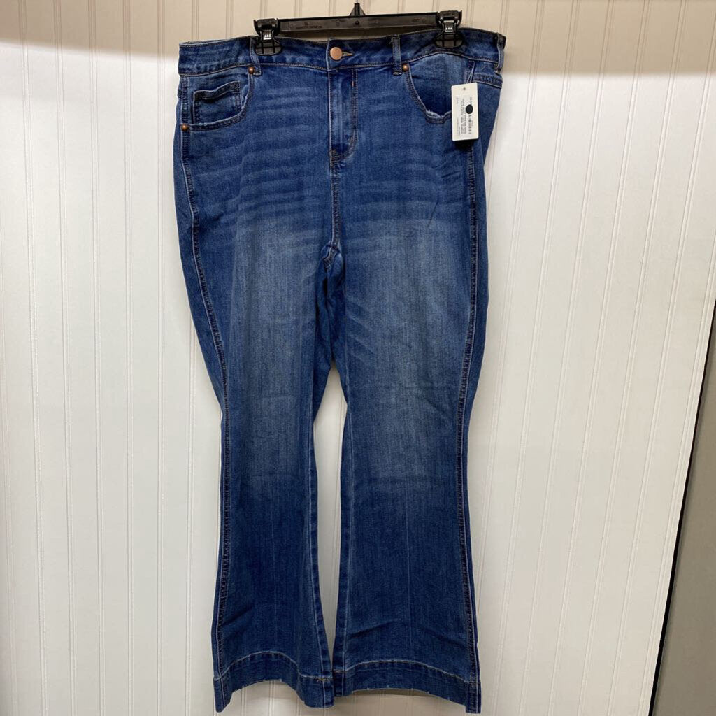 WIDE LEG CURVY DENIM JEANS