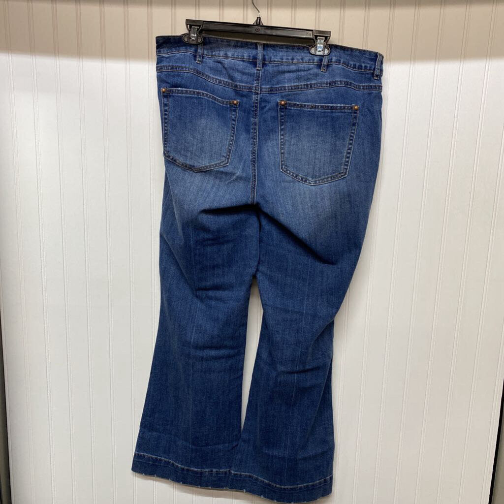 WIDE LEG CURVY DENIM JEANS
