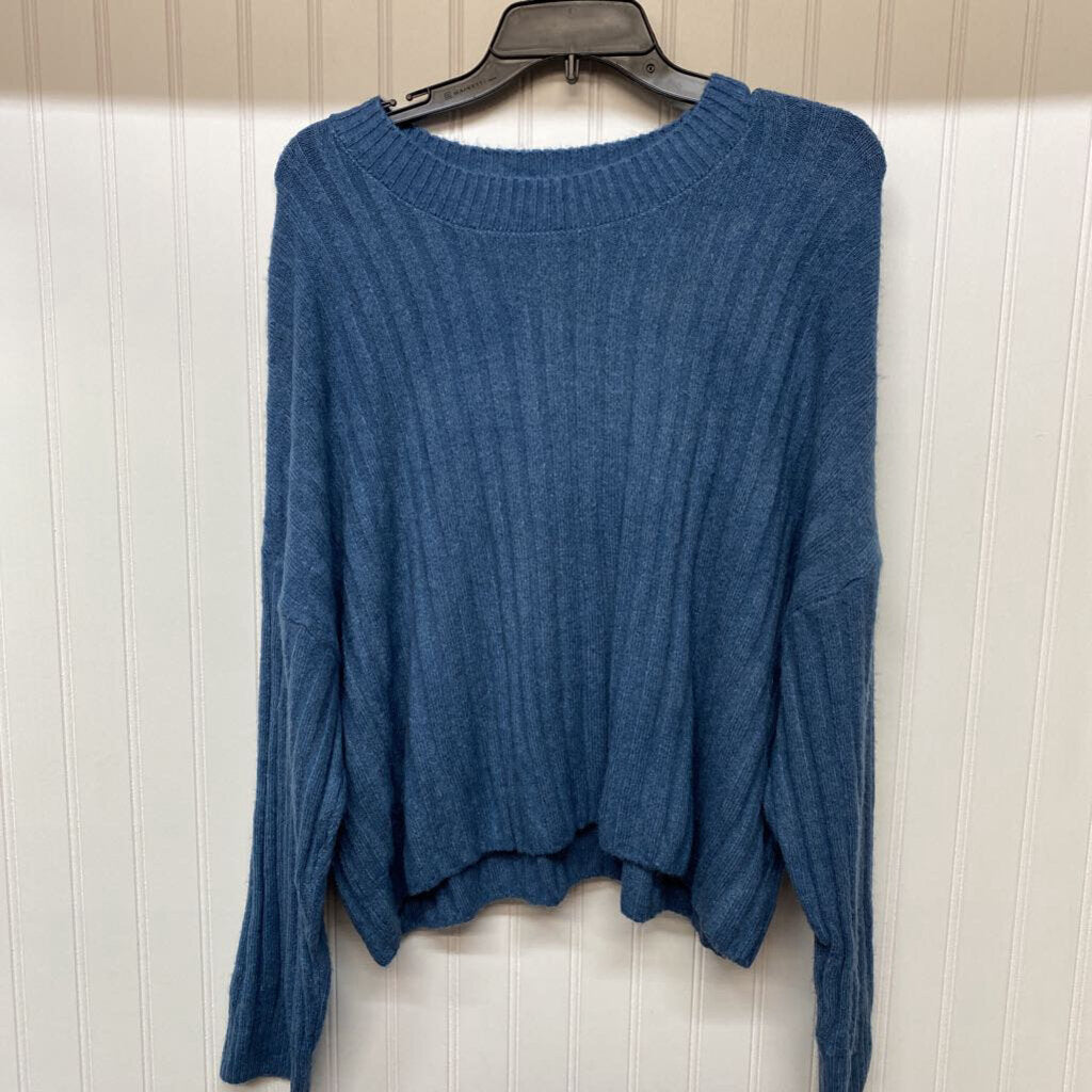 KNIT SWEATER
