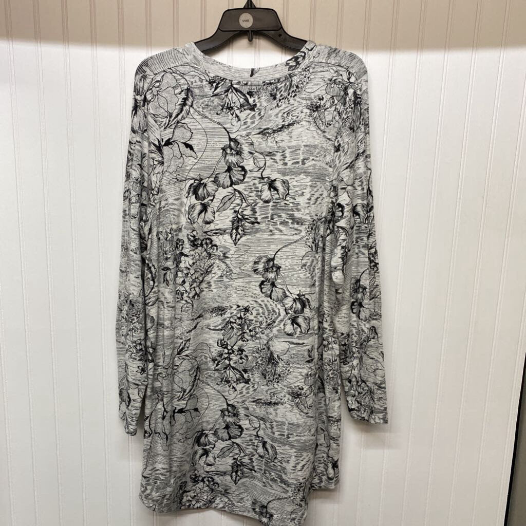LONG SLEEVE KNIT DRESS