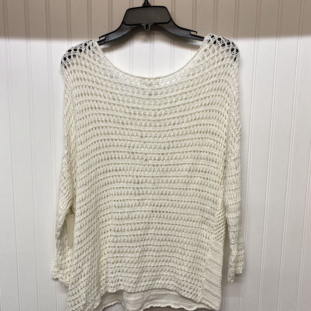 KNIT SWEATER