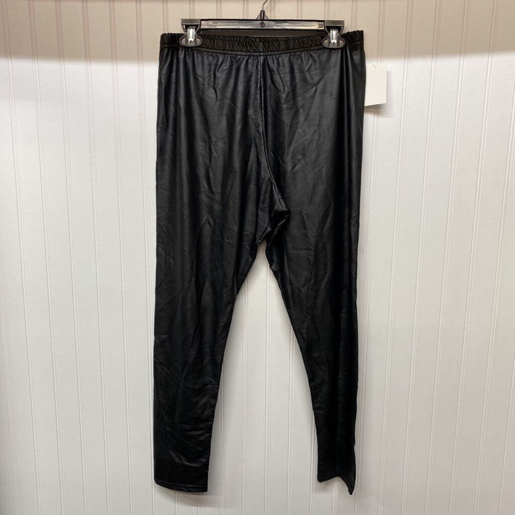 LEATHER PANTS
