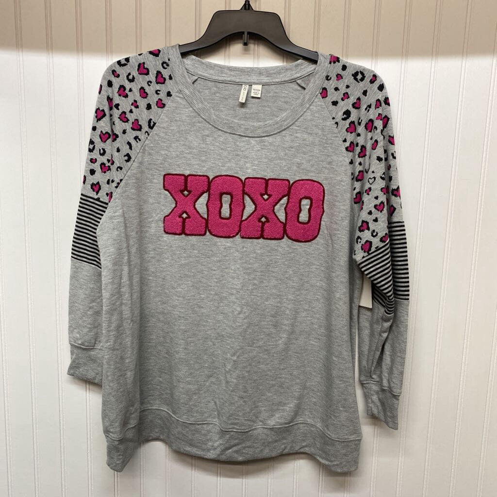 WOMENS "XOXO" GRAPHIC SWEATSHIRT
