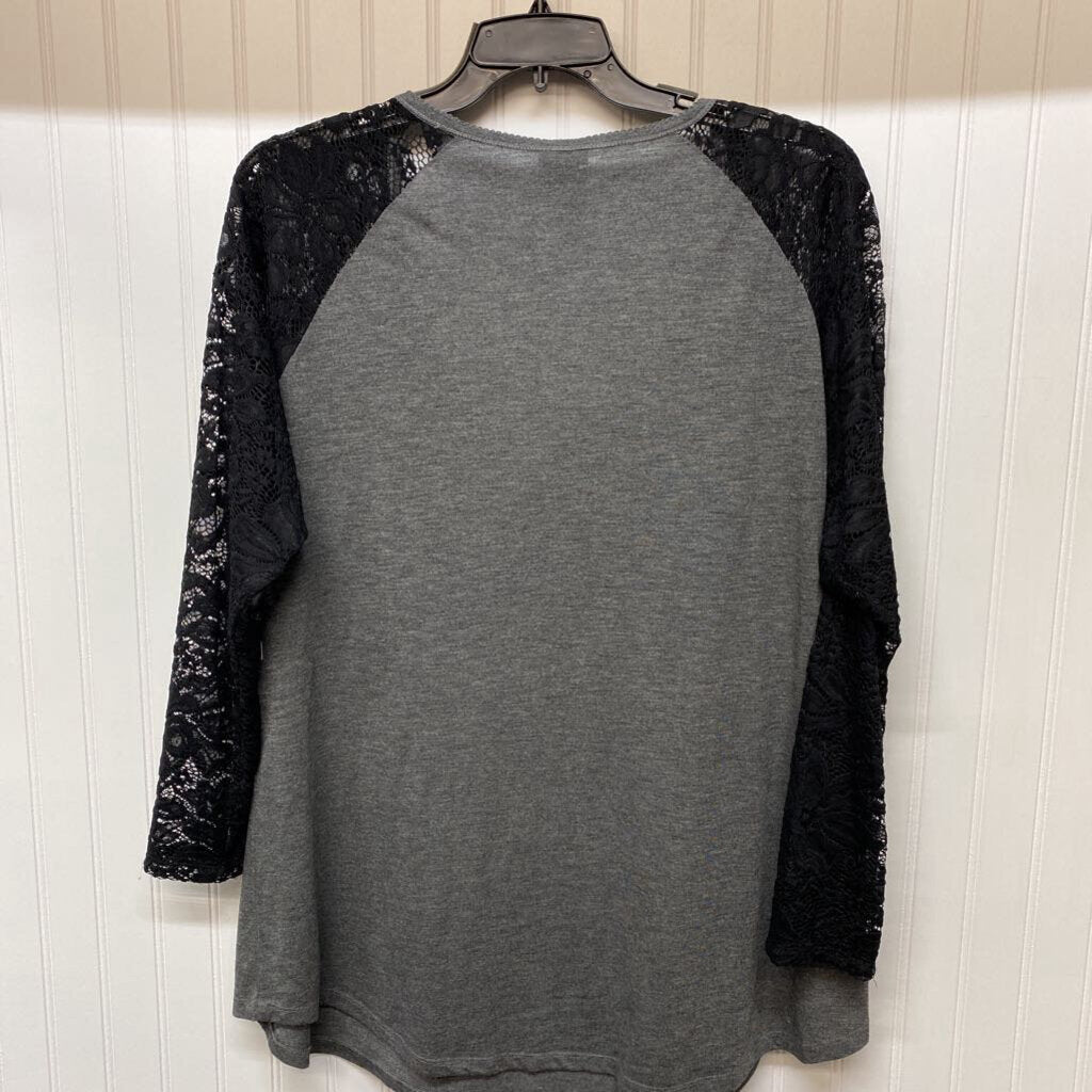 *L/S TEE WITH LACE SLEEVES BUTTON HENLEY