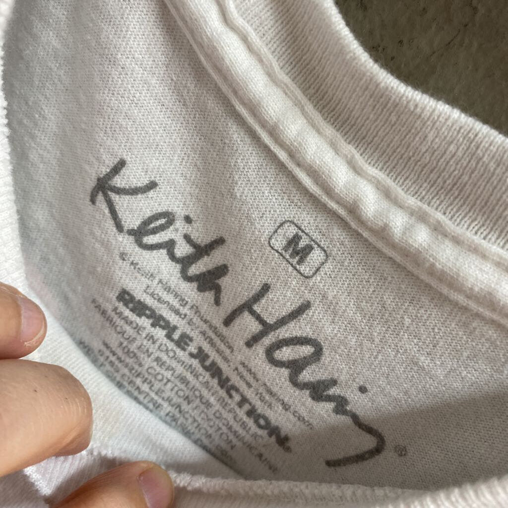GRAPHIC TEE