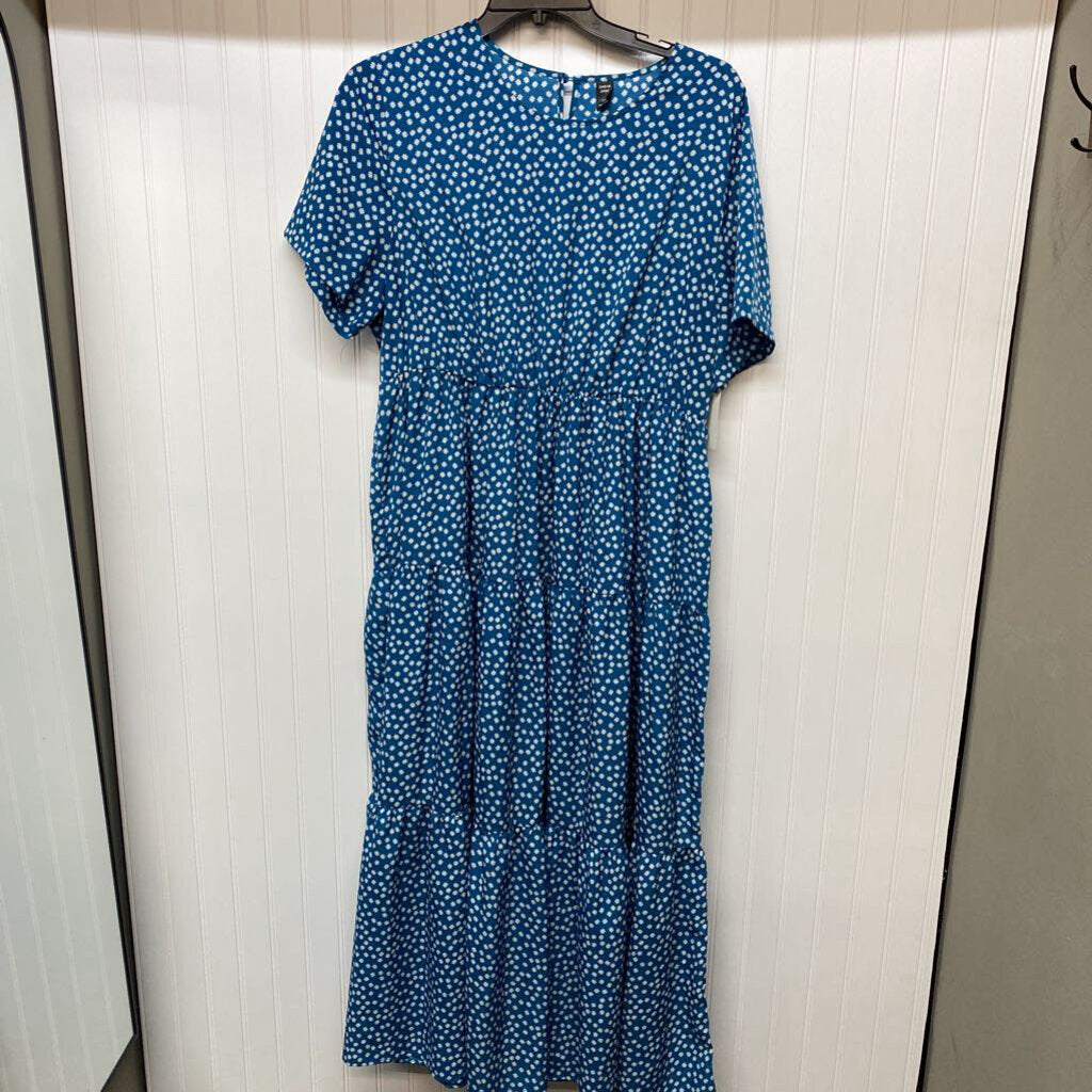 *S/S LONG TIERED DRESS WITH DAISY PATTERN