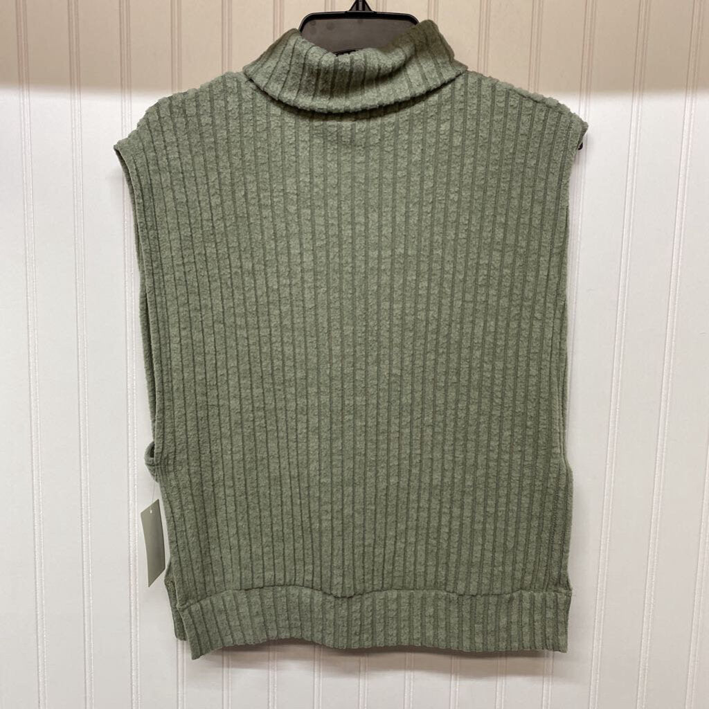 TURTLE NECK VEST