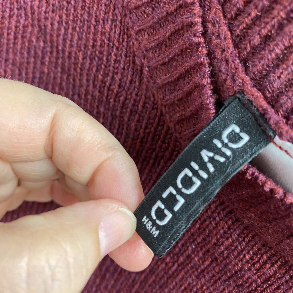 BASIC SWEATER