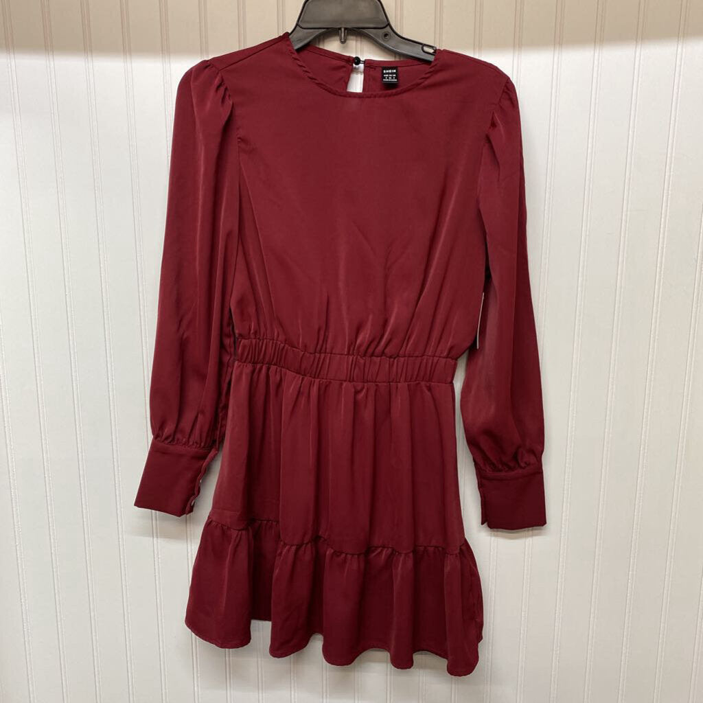LONG SLEEVED SHORT DRESS