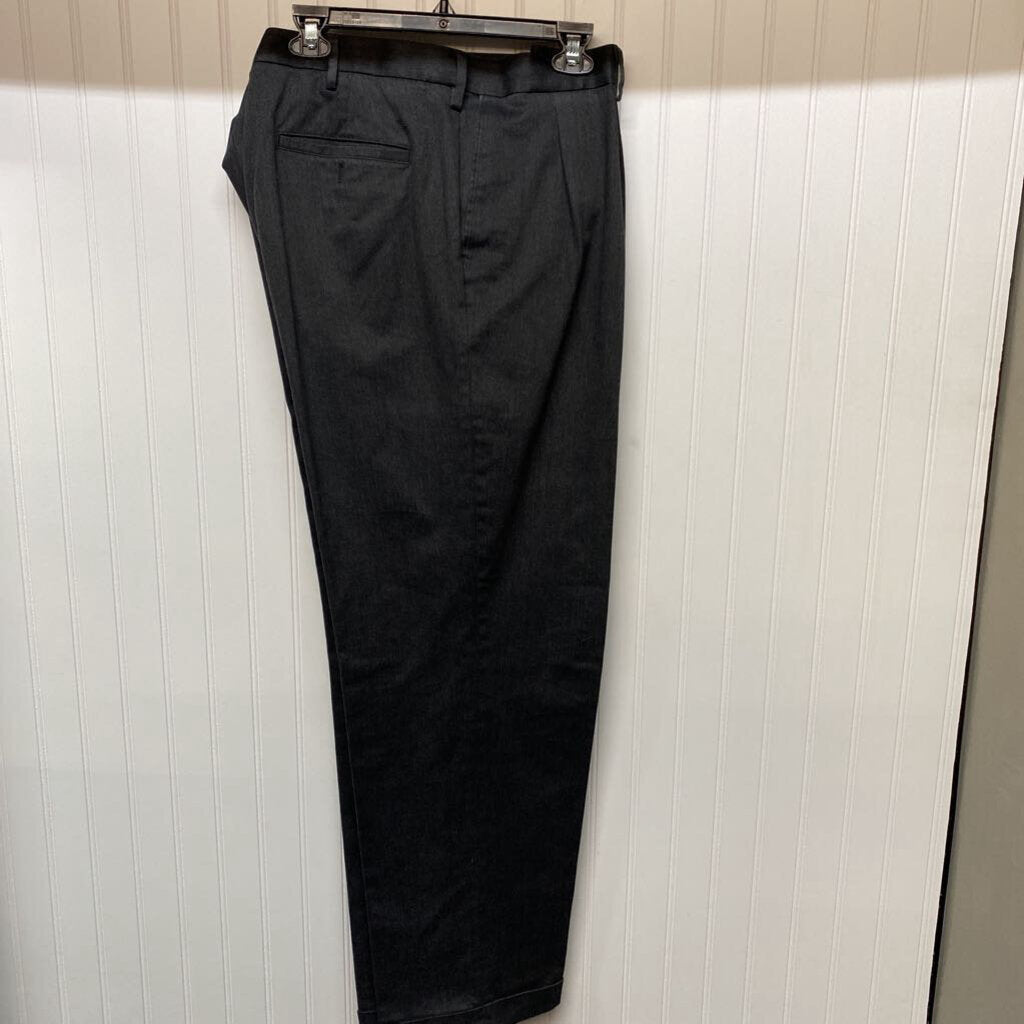 *DOCKERS DRESS PANTS CUFF LEGS
