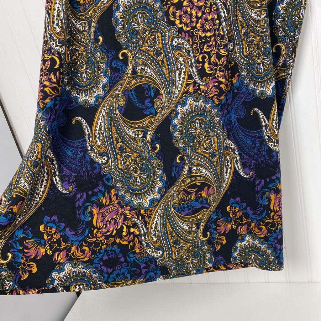 *KNIT PAISLEY PATTERN SKIRT