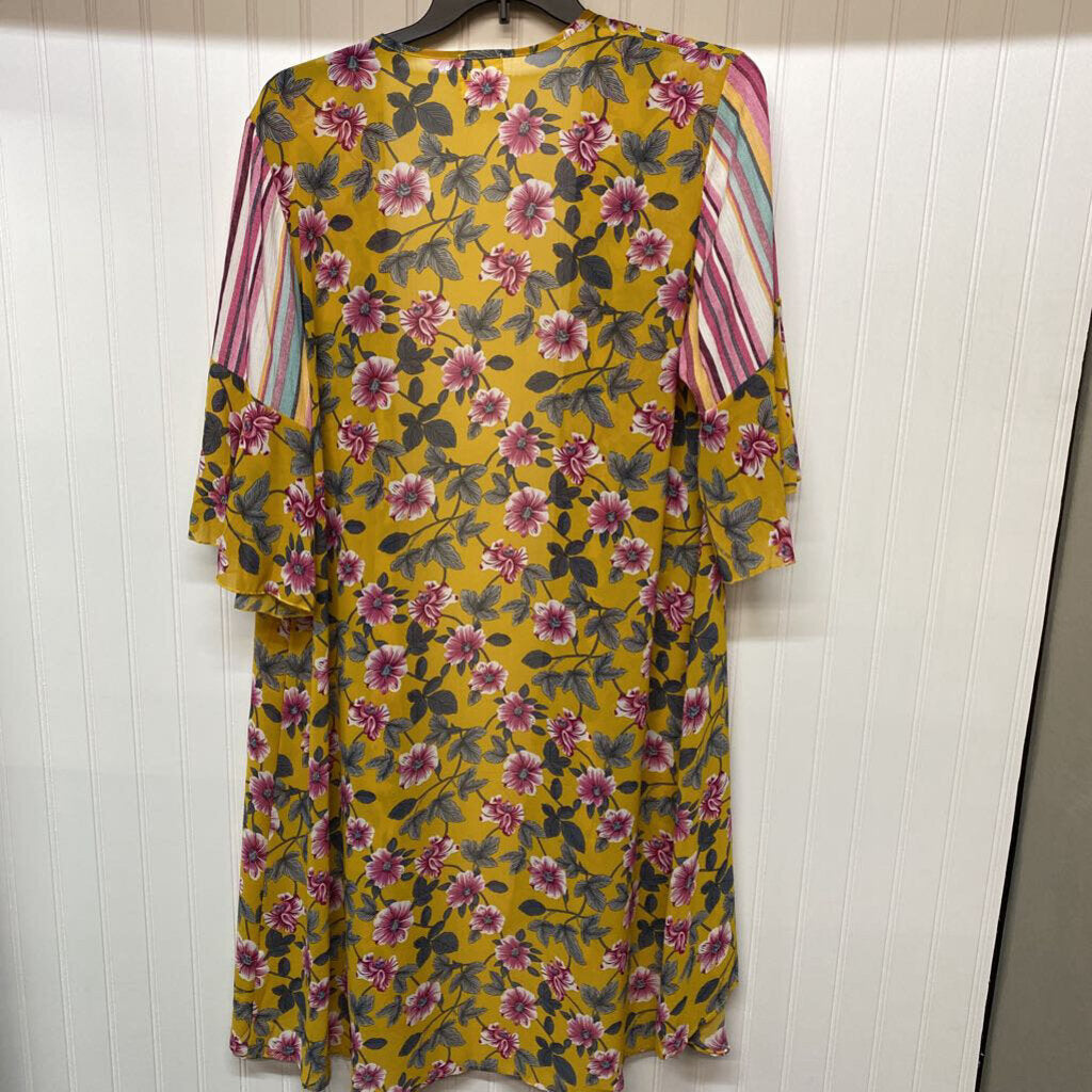 *SHEER OPEN FRONT CARDIGAN FLORAL PATTERN
