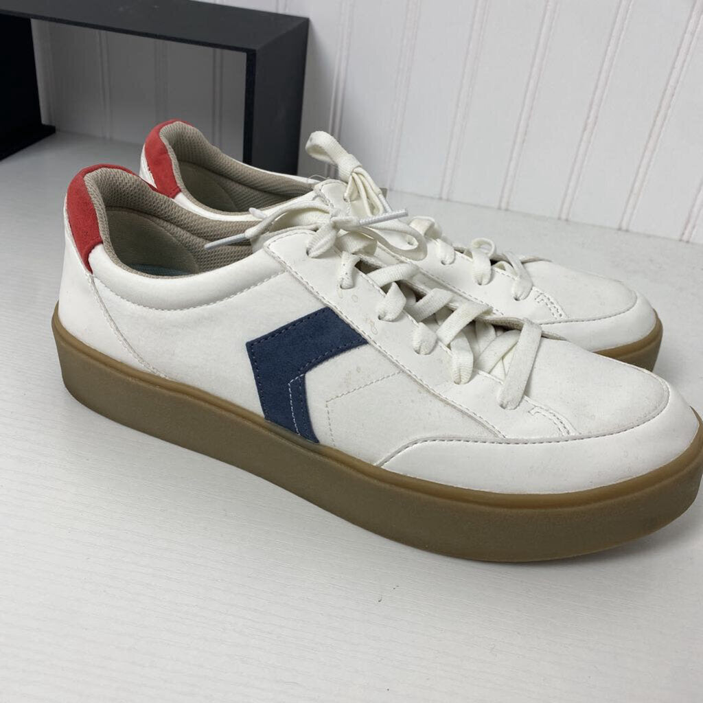 *WHITE LACE UP SNEAKERS WITH BLUE/RED ACCENTS
