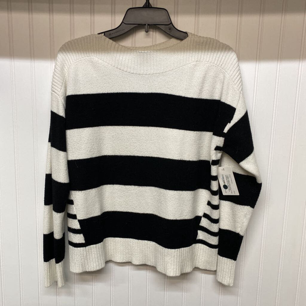 LADIES STRIPED SWEATER