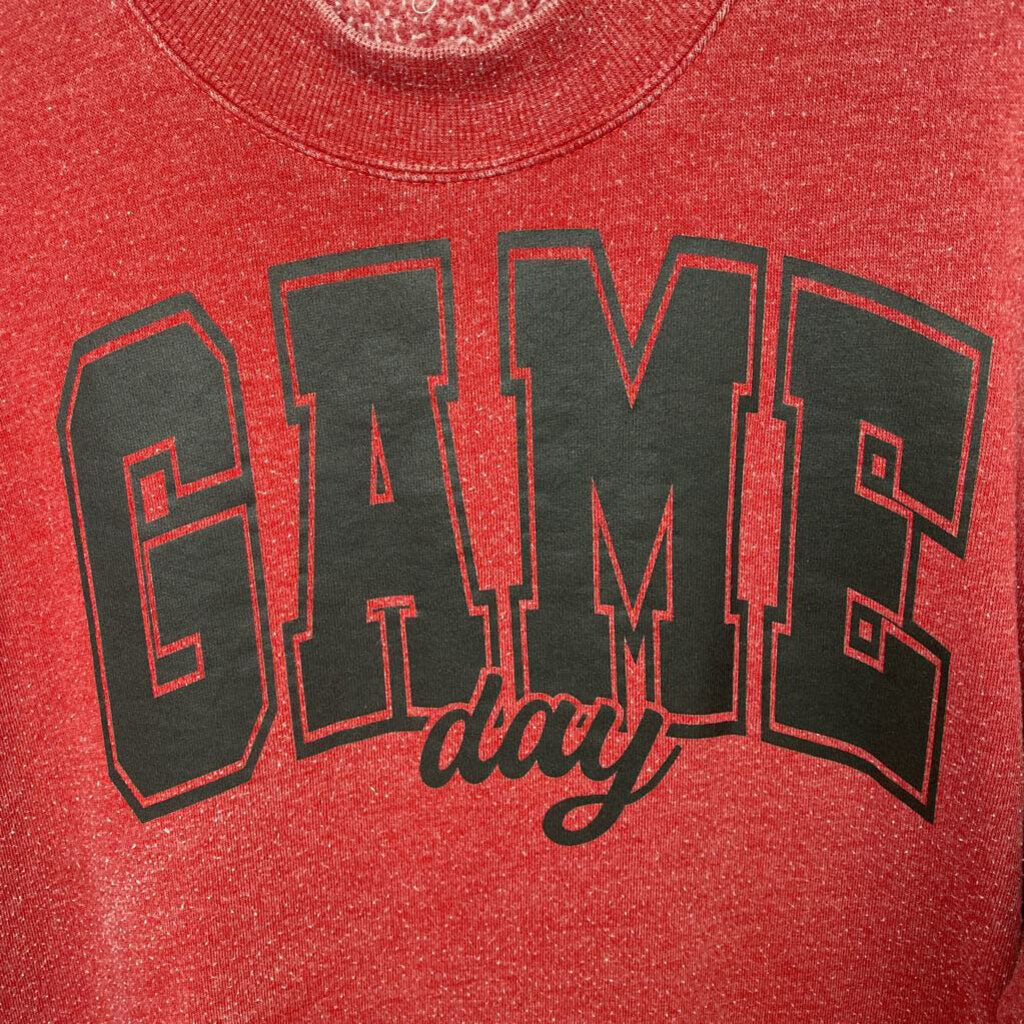 GAME DAY GRAPHIC SWEATSHIRT